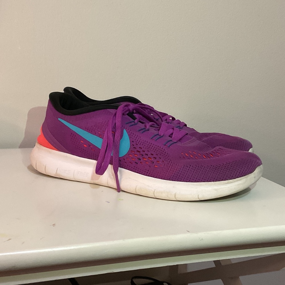 Nike Vibrant Purple Sneakers with Teal Swoosh - Picture 3 of 6